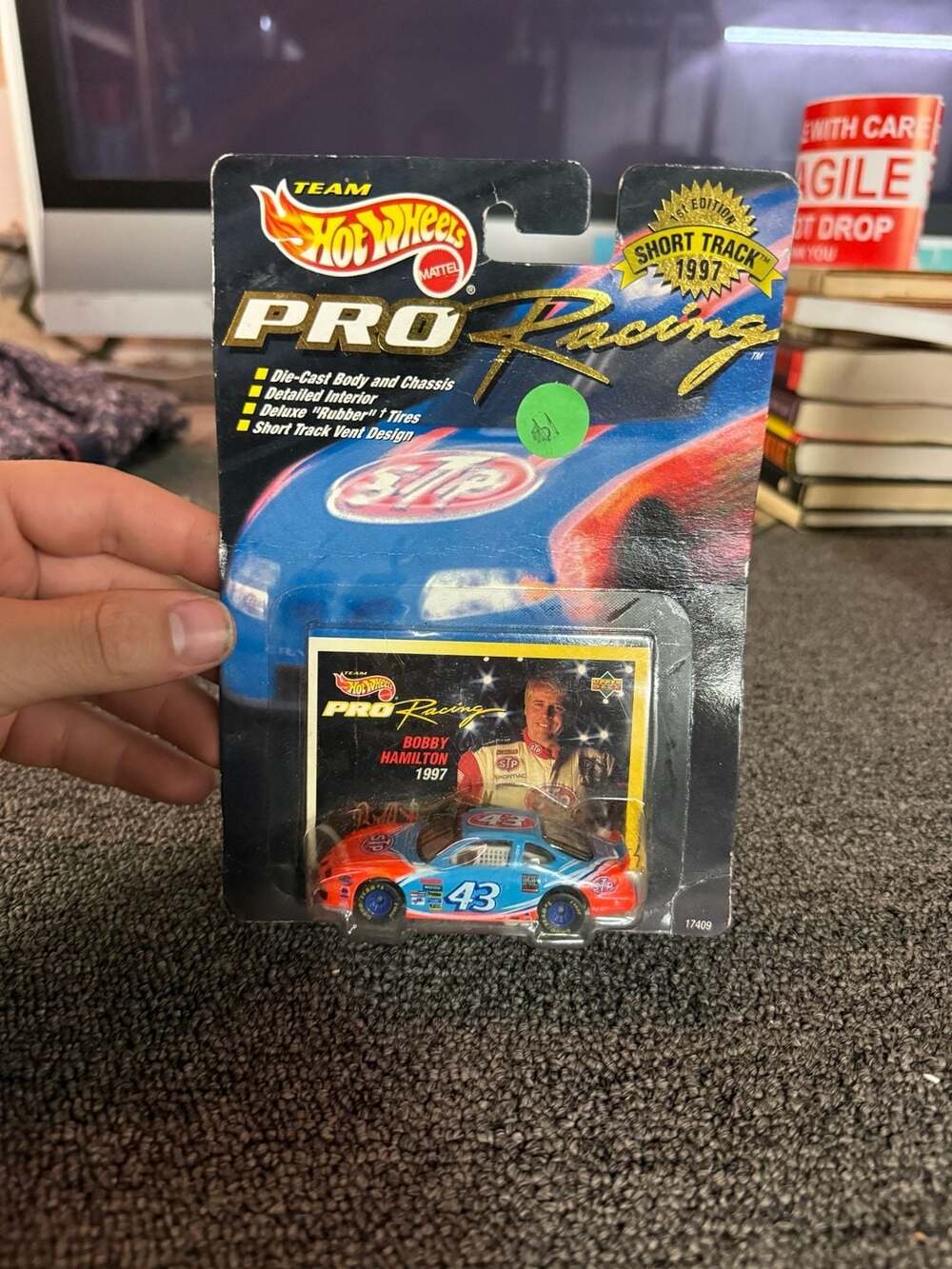 Hot Wheels Pro Racing 1997 Short Track Bobby Hamilton #43 STP Pontiac Grand Prix